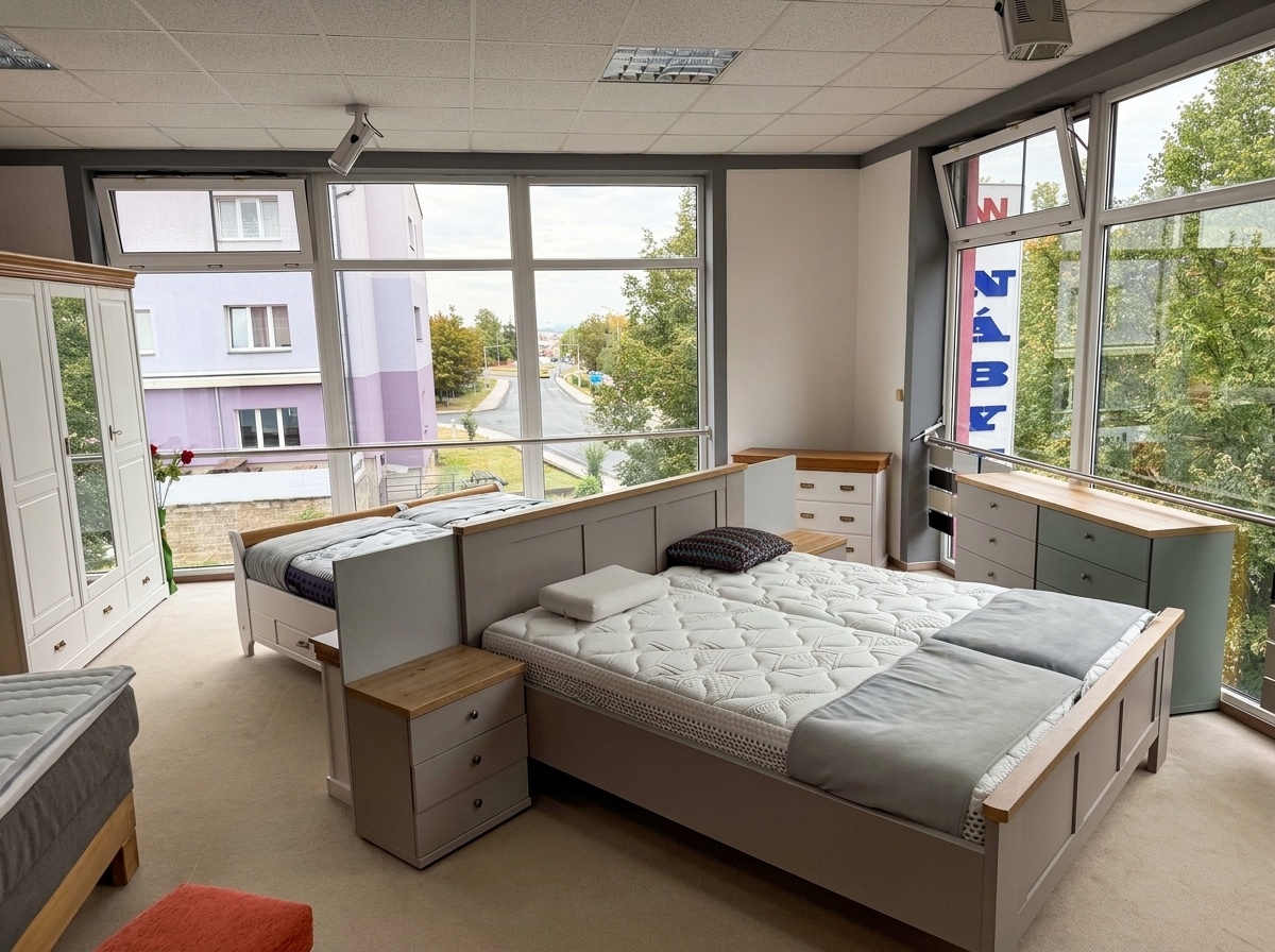 2. podlaží prodejny - ložnicové sestavy a postele